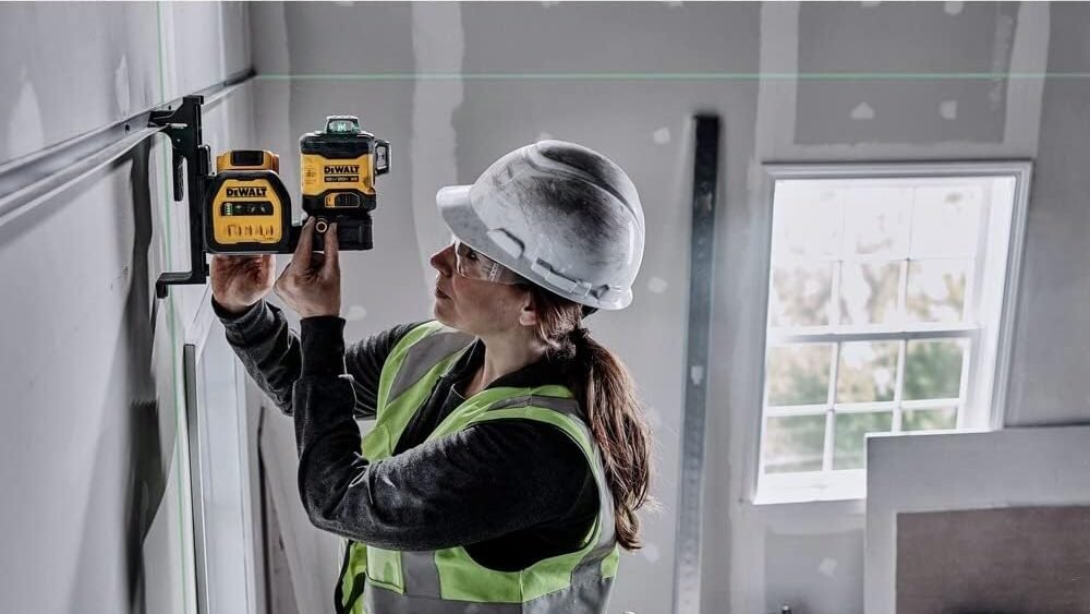 4 Best Laser Level for Drop Ceiling Installation